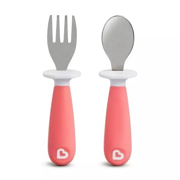 Munchkin Set furculita si lingurita pentru copii Raise 12L+ light pink