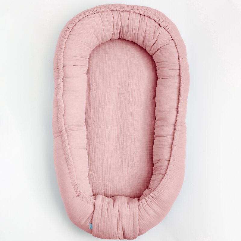 New Baby Cosulet bebelus Baby Nest 80 x 50 cm din muselina pink