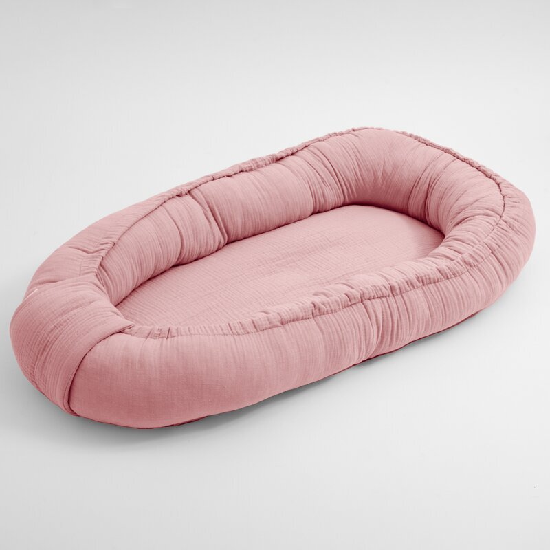 New Baby Cosulet bebelus Baby Nest 80 x 50 cm din muselina pink