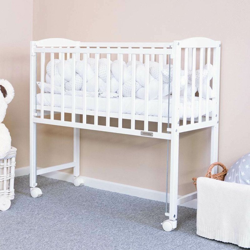 New Baby Patut din lemn cu laterala culisanta 90x40 cm Mateo White
