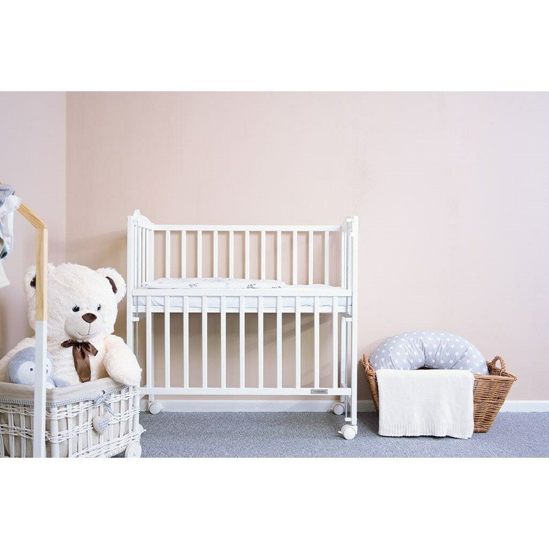 New Baby Patut din lemn cu laterala culisanta 90x40 cm Mateo White