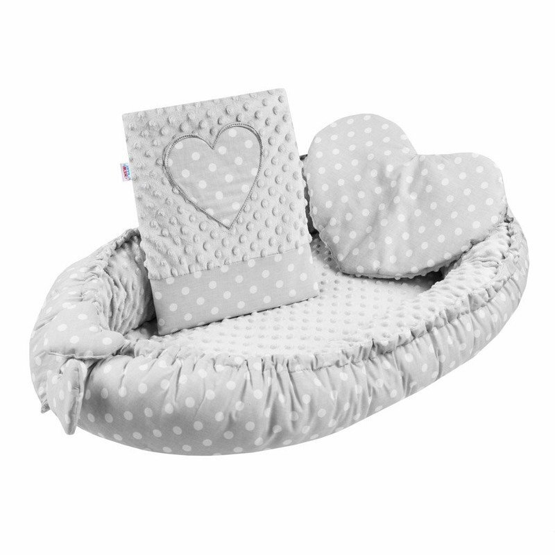 New Baby Set 3 piese Luxury Baby Nest cu doua fete cu paturica si pernuta in forma de inima Minky Heart Grey