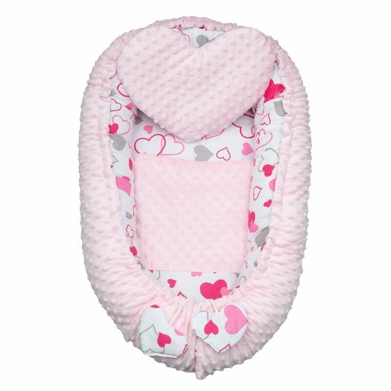 New Baby Set 3 piese Luxury Baby Nest cu paturica si pernuta in forma de inima Minky Hearts Pink