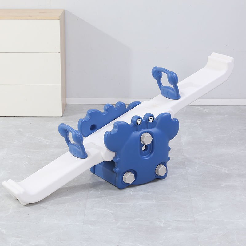 Nichiduta Garden Balansoar pentru copii blue Crab forma ergonomica margini rotunjite dimensiune 130 x 32 x 38 cm