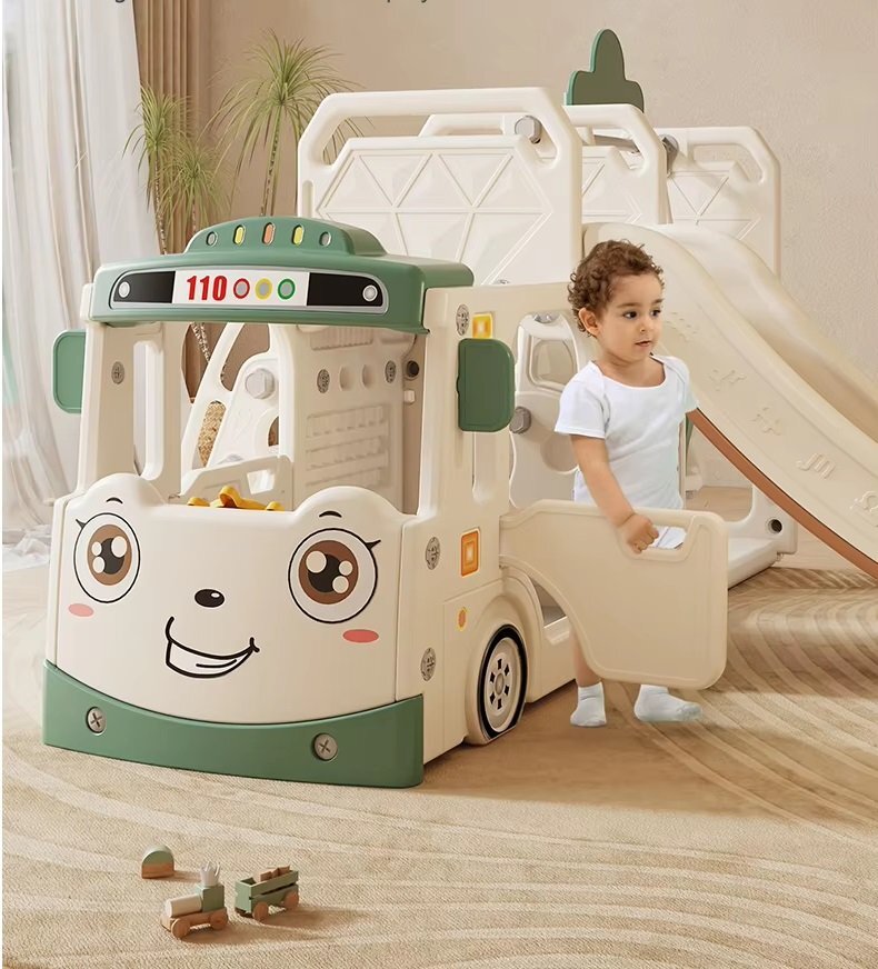 Nichiduta Garden Spatiu de joaca 3 in 1 pentru copii Happy Bus White cu tobogan cos de baschet 190 x 210 x 116 cm utilizare interiorexterior usa cu deschidere margini rotunjite