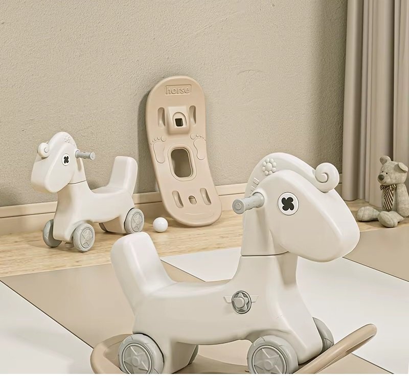 Nichiduta Gardulet loc de joaca interiorexterior Garden cu margini rotunjitePoarta de sigurantaLeaganBalansoarCasutaCos de baschetOrganizatorToboganPiscina uscataCovoras spuma 1cm grosime Happy House Beige