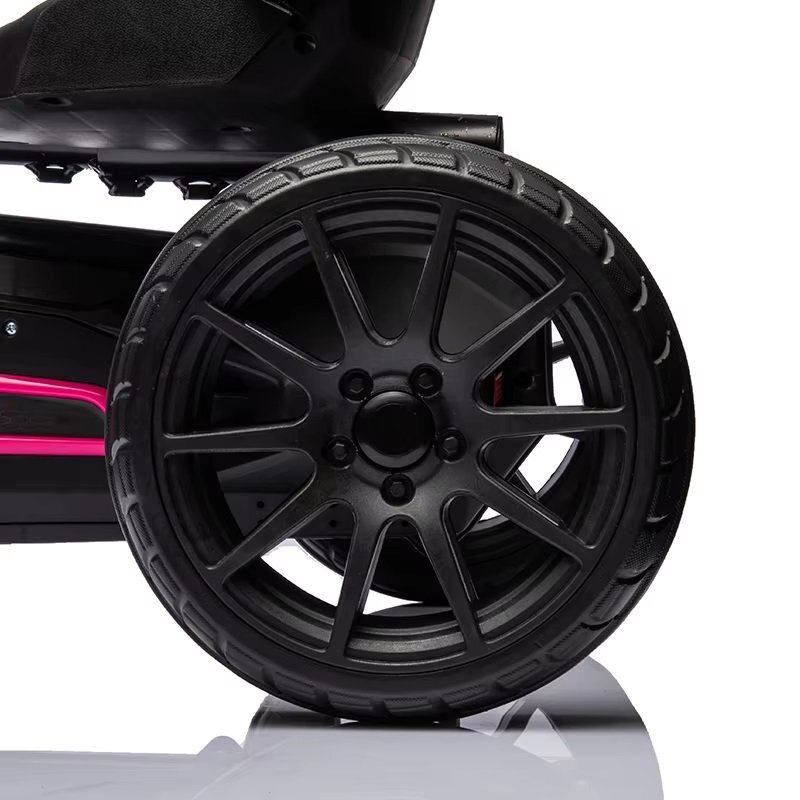 Nichiduta Kart pentru copii Speed Pink structura metalica cu pedale si roti silentioase din spuma EVA scaun reglabil frana de mana pe rotile din spate greutate maxima admisa 30 kg dimensiune 100 x 58 x 58.5 cm