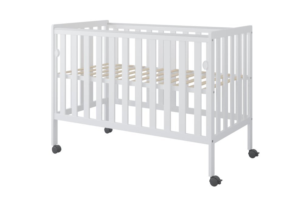 Nichiduta Patut din lemn si MDF pentru copii Bambi Alb cu laterala culisantaroti cu blocare vopsele ecologice pe baza de apa margini rotunjite dimensiuni interioare 120x60 cm