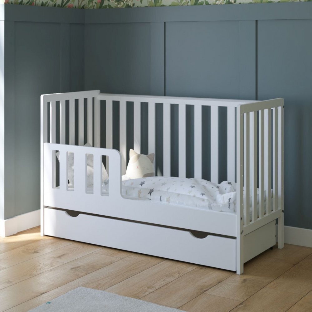 Nichiduta Patut din lemn si MDF pentru copii Bambi Alb cu sertar pe rotibariera de protectie2 bare detasabilevopsele ecologice margini rotunjitedimensiuni interioare 120x60 cm