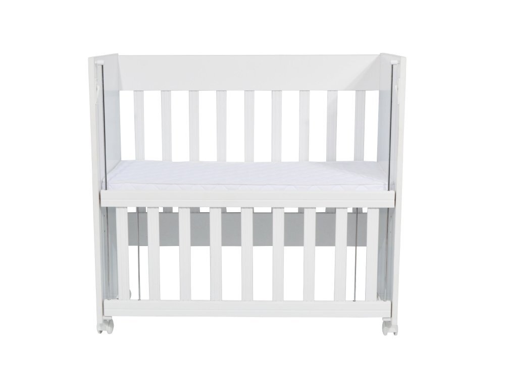 Nichiduta Set patut copii Mini Cot White cu laterala culisantasomiera reglabila pe 4 nivele de inaltimeRoti cu blocare si Margini rotunjite + Saltea cocos-burete cu detasabila cu fermoar Dreamillo Bunny 90x40 cm