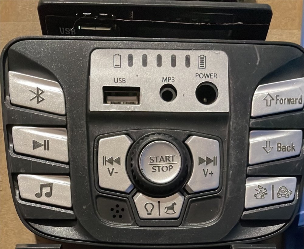 Nichiduta Unitate audio masinuta electrica cu USB
