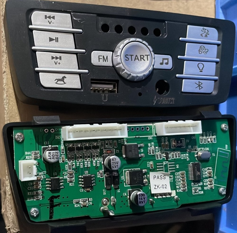 Nichiduta Unitate audio masinuta electrica cu USB