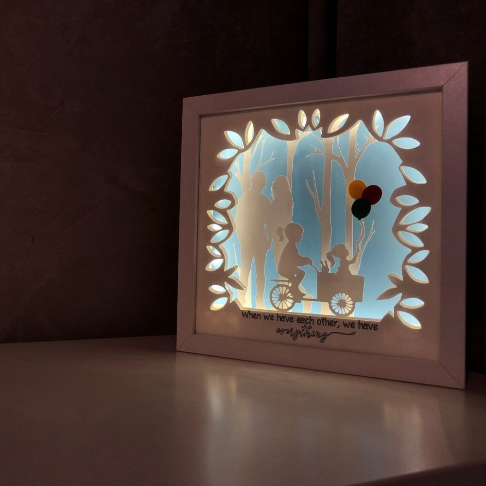 Noorhandmadeatelier Tablou luminos Parinti si copii 024