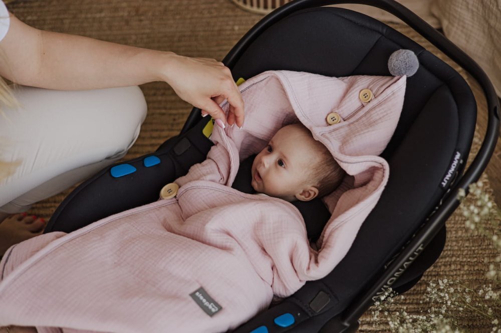 Nor Pufos Paturica universala pentru scoica auto bumbacmuselina Sleepee Pink light 1.5 Tog
