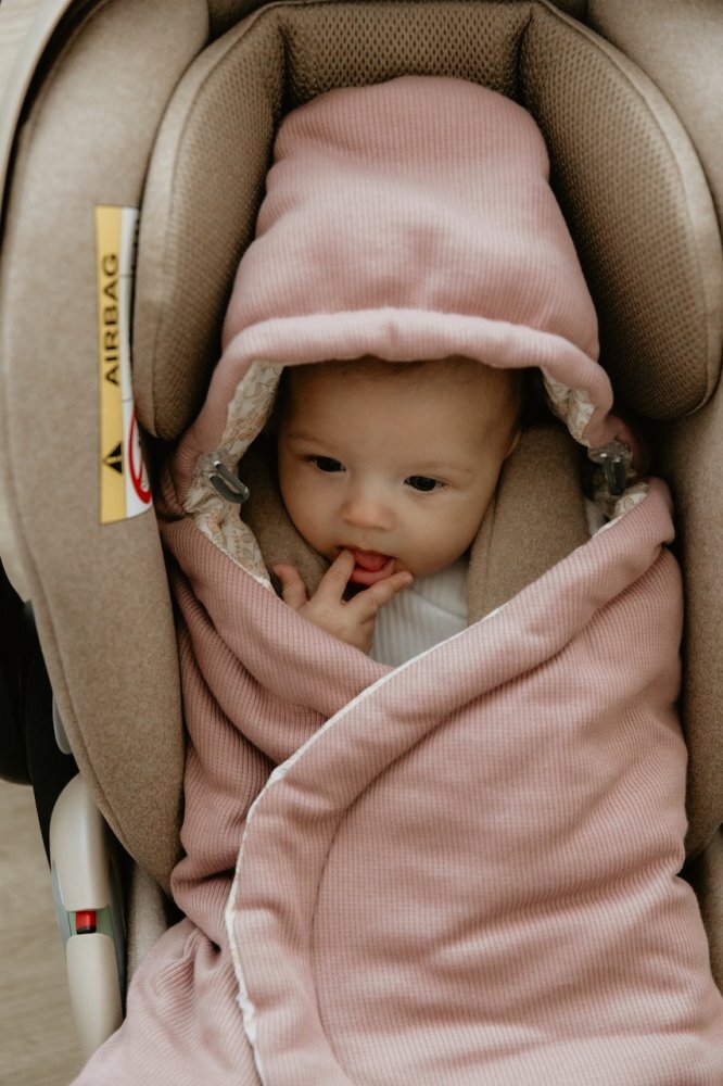 Nor Pufos Paturica universala pentru scoica auto Sleepee din bumbac Blossom Pink Sleepee 3 Tog