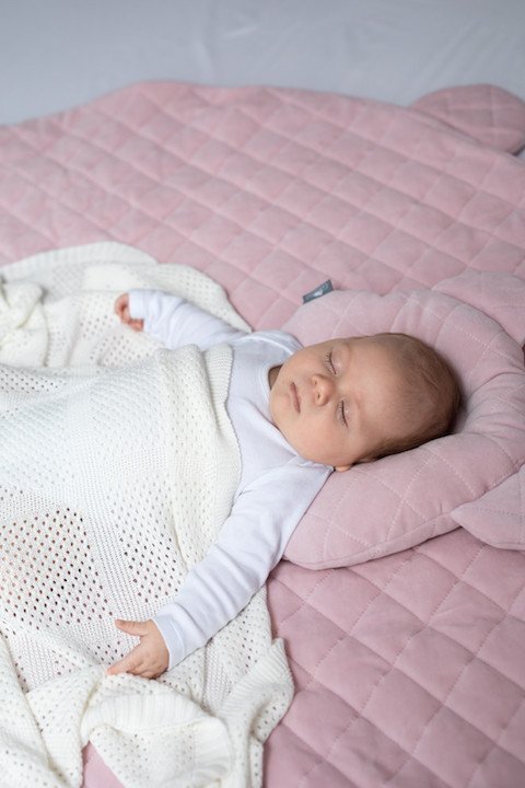 Nor Pufos Perna cu adancitura impotriva plagioencefalie Royal Baby pink Sleepee