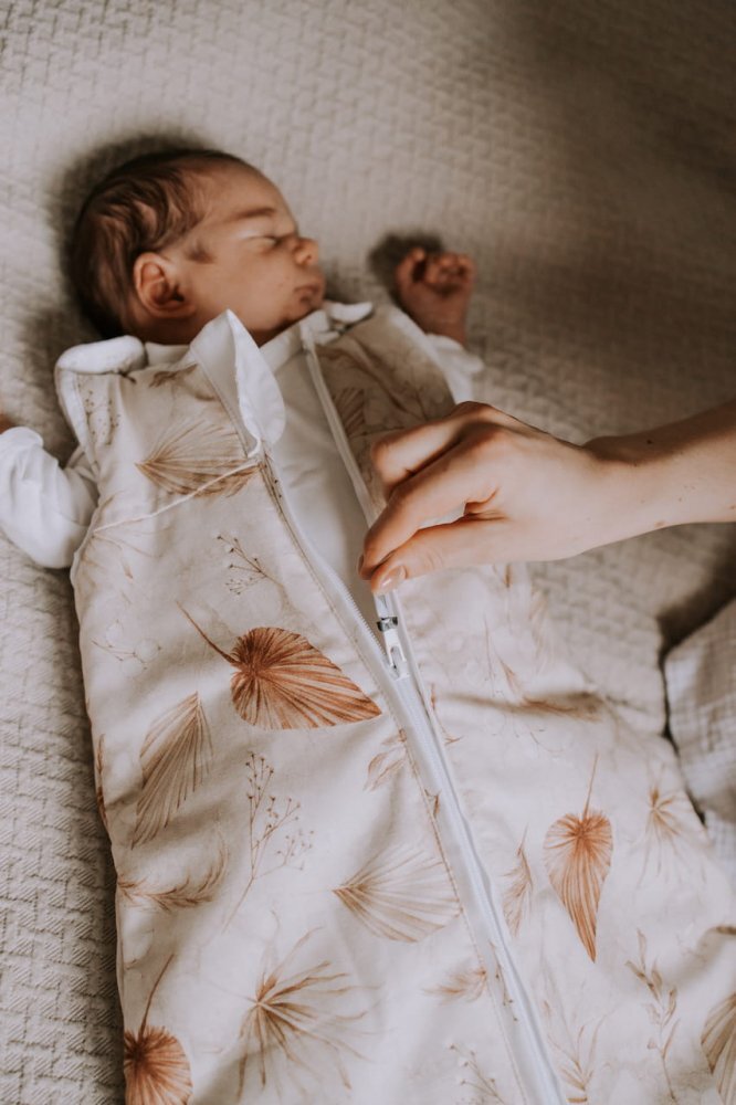 Nor Pufos Sac de dormit din bumbac 0-4 luni Newborn Boho Sand Sleepee 25 tog