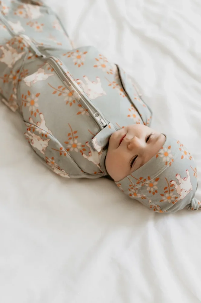 Nor Pufos Saculet din bumbac Swaddle pentru infasat + caciulita Second Step Bamboo Sleepee