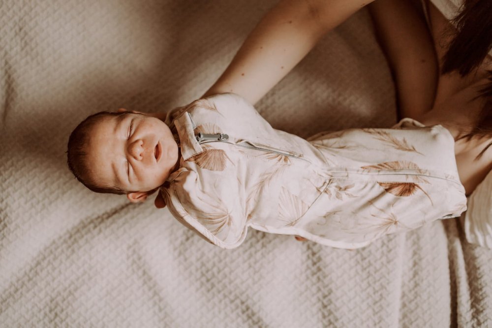Nor Pufos Saculet Swaddle pentru infasat + caciulita Second Step Boho Sleepee