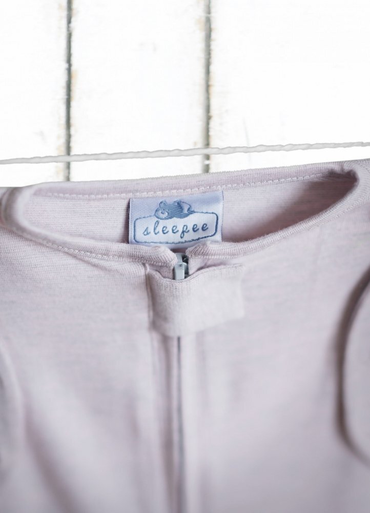 Nor Pufos Saculet swaddle pentru infasat din bumbac + caciulita Second Step roz Sleepee
