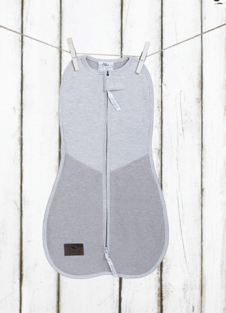 Nor Pufos Saculet swaddle pentru infasat nou nascut + caciulita First Step gri inchisgri deschis Sleepee