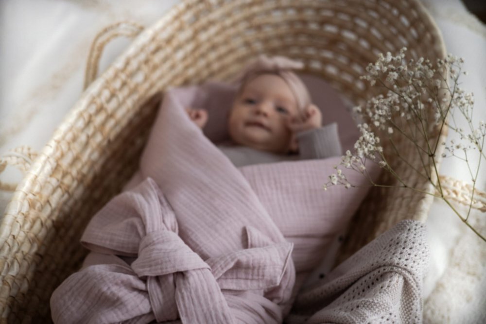 Nor Pufos Wrap Babyhorn pentru nou nascut rose Sleepee