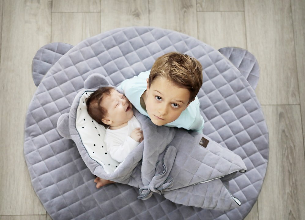 Nor Pufos Wrap cu urechi Babyhorn pentru nou nascut Royal Baby Gri Sleepee