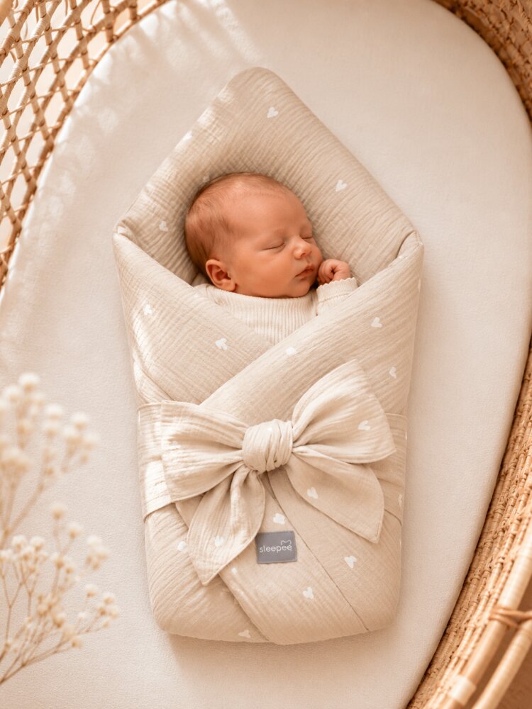 Nor Pufos Wrap din bumbac Babyhorn pentru nou nascuti Love Sleepee