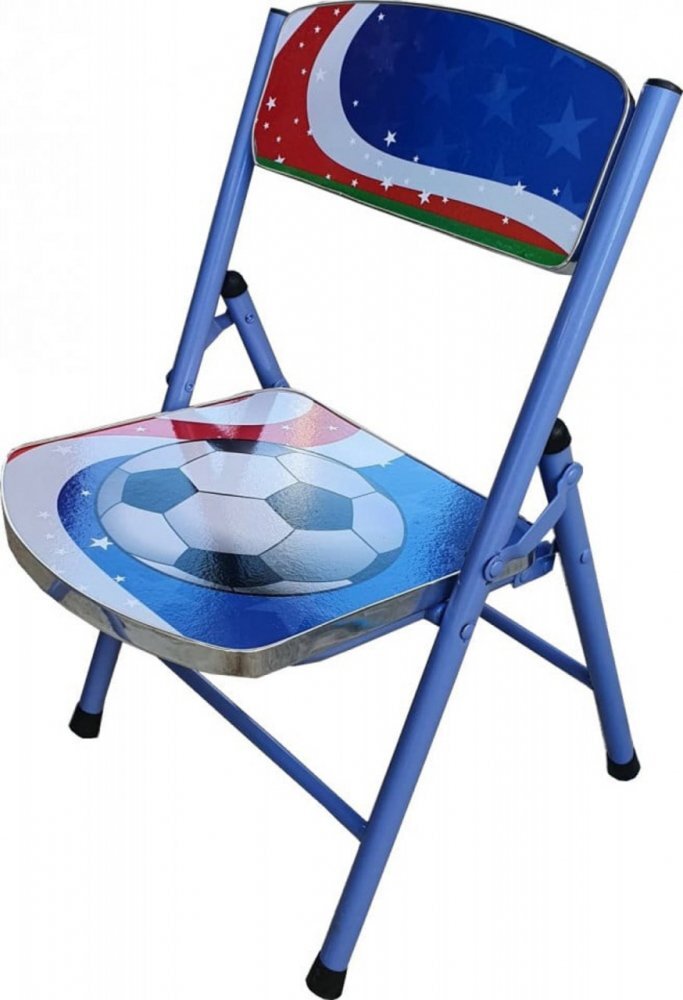 Novokids Masuta pliabila pentru copii din MDF Round folding table Cu doua scaune pliabile Diametru 60 cm 2 niveluri de inaltime Suprafata lucioasa Model minge de fotbal Albastru