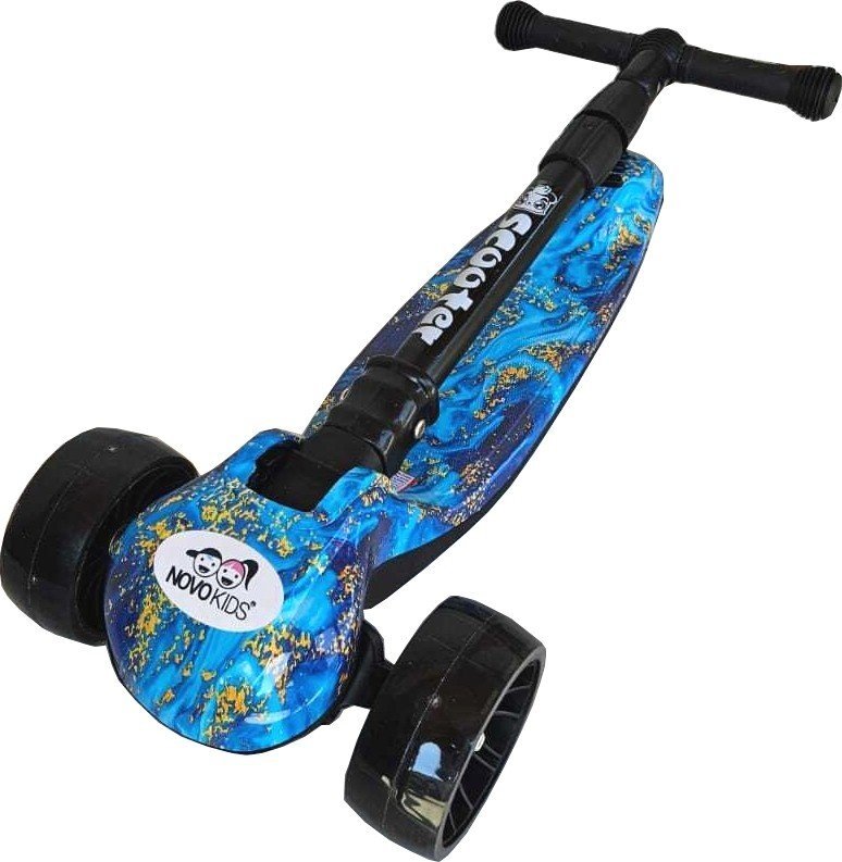 Novokids Trotineta pentru copii Mini Scooter 8150 Albastru cu roti luminoase din silicon melodii si lumini 3 roti pliabila maner reglabil pe inaltime greutate suportata 50 kg