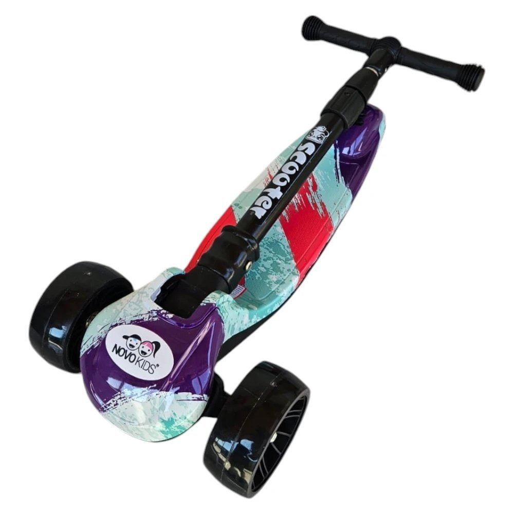 Novokids Trotineta pentru copii Mini Scooter 8150 Multicolor cu roti luminoase din silicon melodii si lumini 3 roti pliabila maner reglabil pe inaltime greutate suportata 50 kg