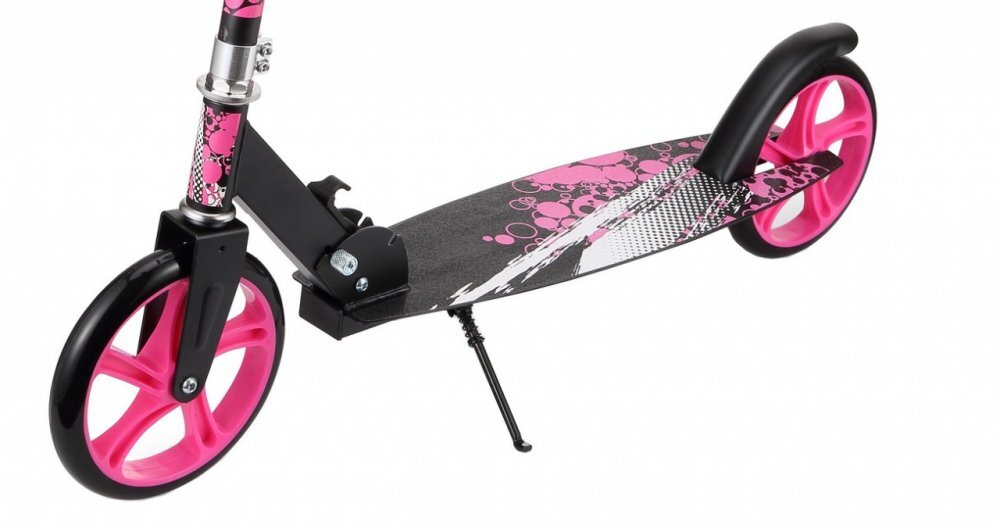 Novokids Trotineta pentru copii si adolescenti Storm Camo Pro Roz Camuflaj greutate suportata 100 kg functie Super Brake maner reglabil pe inaltime diametru roata 200 mm