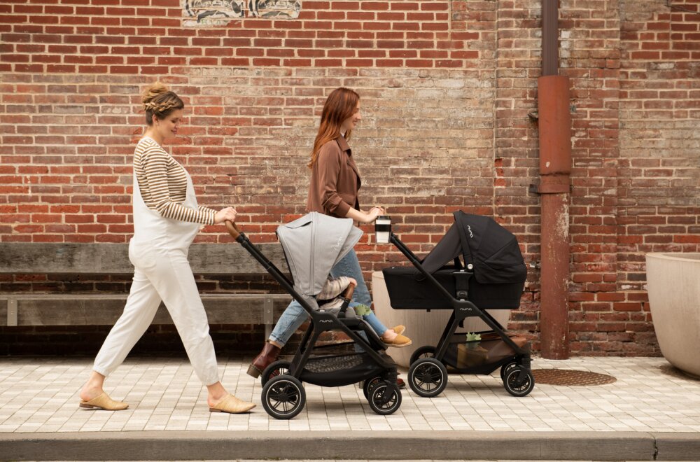 NUNA Carucior compact Triv next Caviar
