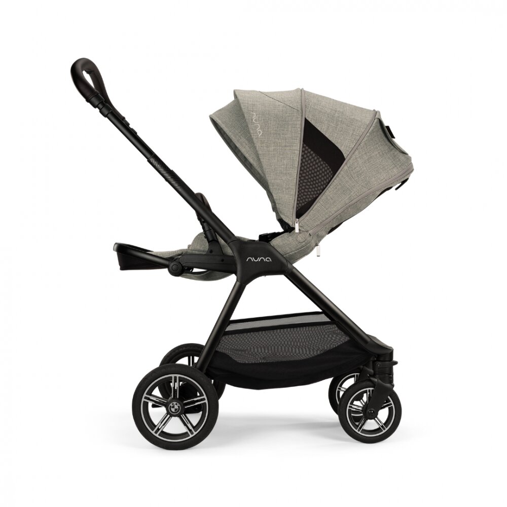 NUNA Carucior pentru copii x BMW TRIV next Gri Graphene ultracompact spatar reglabil sezut reversibil suspensii maner parental si suport pentru picioare reglabile husa de ploaie