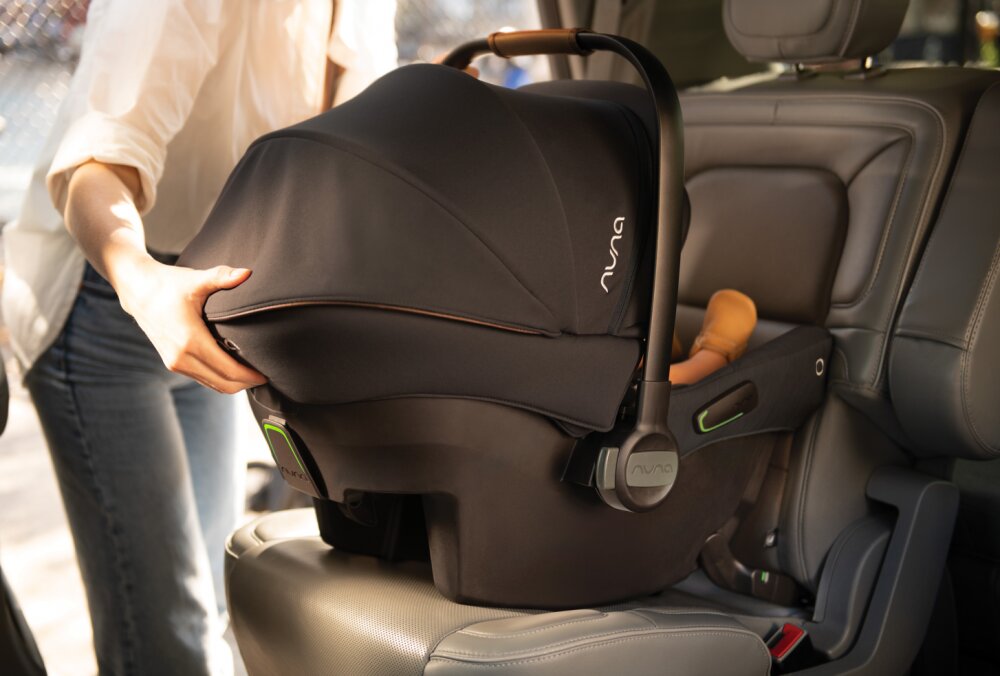 NUNA Scoica auto cu isofix Pipa urbn Granite conform ECE R129 si testata ADAC