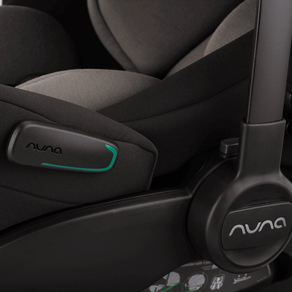 NUNA Scoica auto pentru copii ARRA flex Caviar i-Size spatar reglabil tetiera ajustabila nastere-87 cm certificata R129
