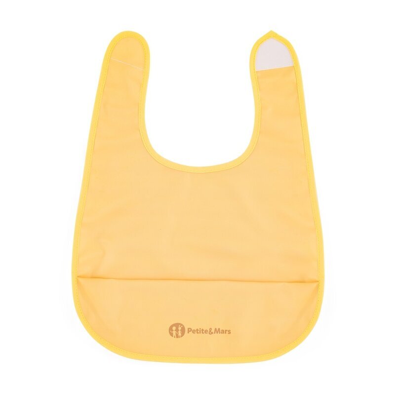 Petite&Mars Baveta impermeabila cu buzunar PetiteMars Nate fara pvc si ftalati 37x27 cm 6 luni+ prindere velcro Ocru