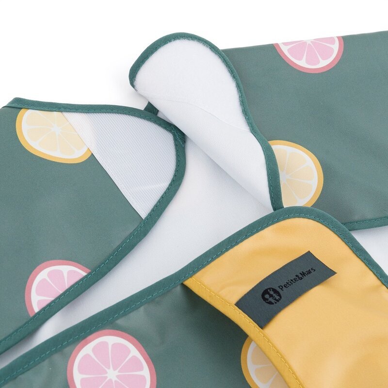 Petite&Mars Baveta impermeabila PetiteMars cu maneci lungi 38x42 cm 24 luni+ Beige Citrus