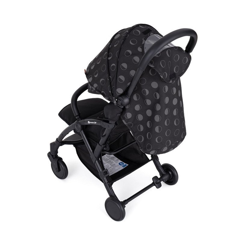 Petite&Mars Carucior sport PetiteMars Up Editie limitata Capotina reflectorizanta Ultracompact si usor 6 luni+ 5.8 kg Bara detasabila Sarcina maxima 22 kg Standard de siguranta EN 1888-22018 Gri Inchis