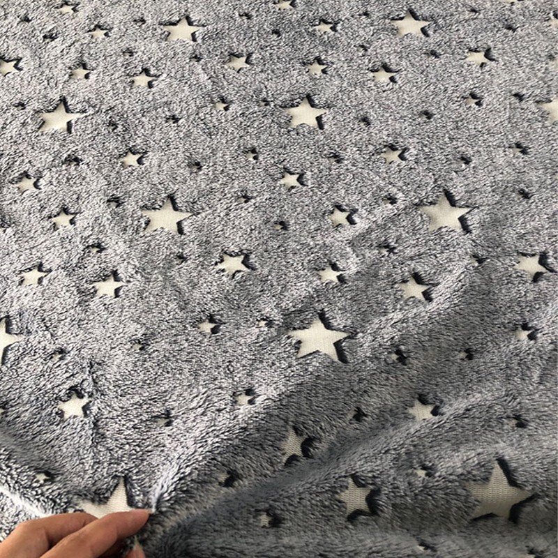 Procart Patura fosforescenta 150x200 cm stelute glow in the dark moale si confortabila