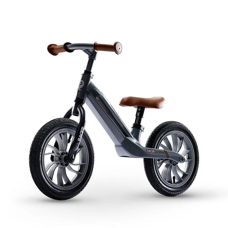 QPlay Bicicleta copii fara pedale Balance bike Racer Gri de la 3 ani pana la 30 kg cadru usor de magneziu reglabil sa comoda acoperita cu piele ecologica roti de cauciuc gonflabil