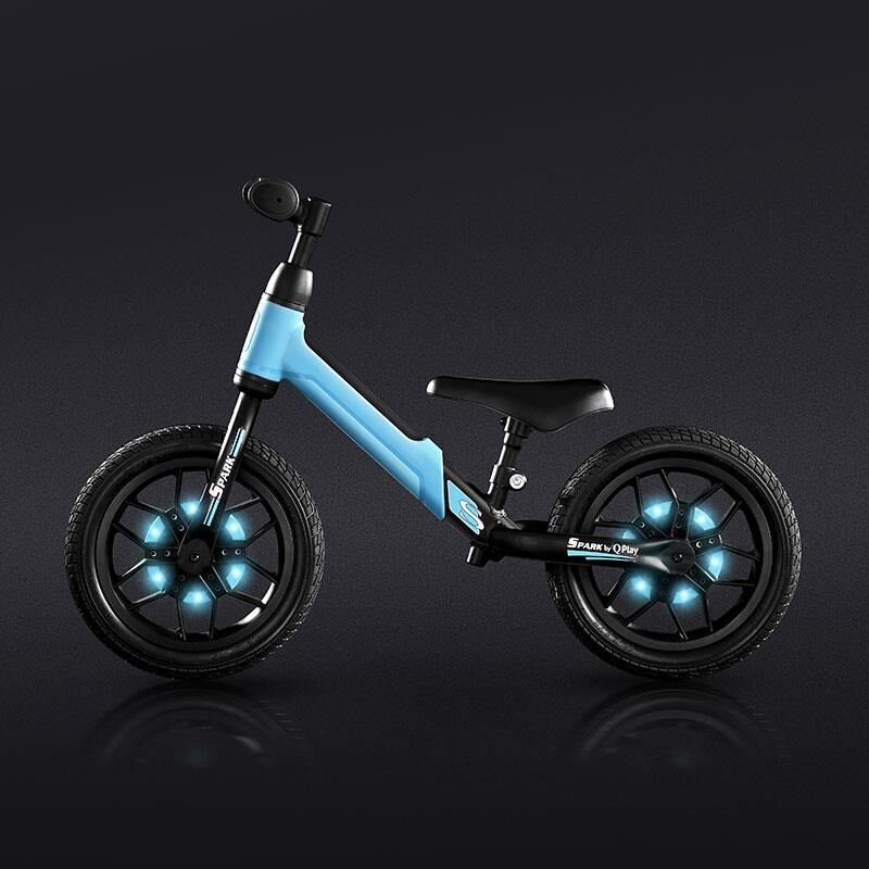 QPlay Bicicleta copii fara pedale Balance bike Spark Albastru 12 inch de la 3 ani pana la 30 kg iluminare LED la roti ghidon ajustabil cu mansoane anti-alunecare sa ajustabila pe inaltime roti de cauciuc