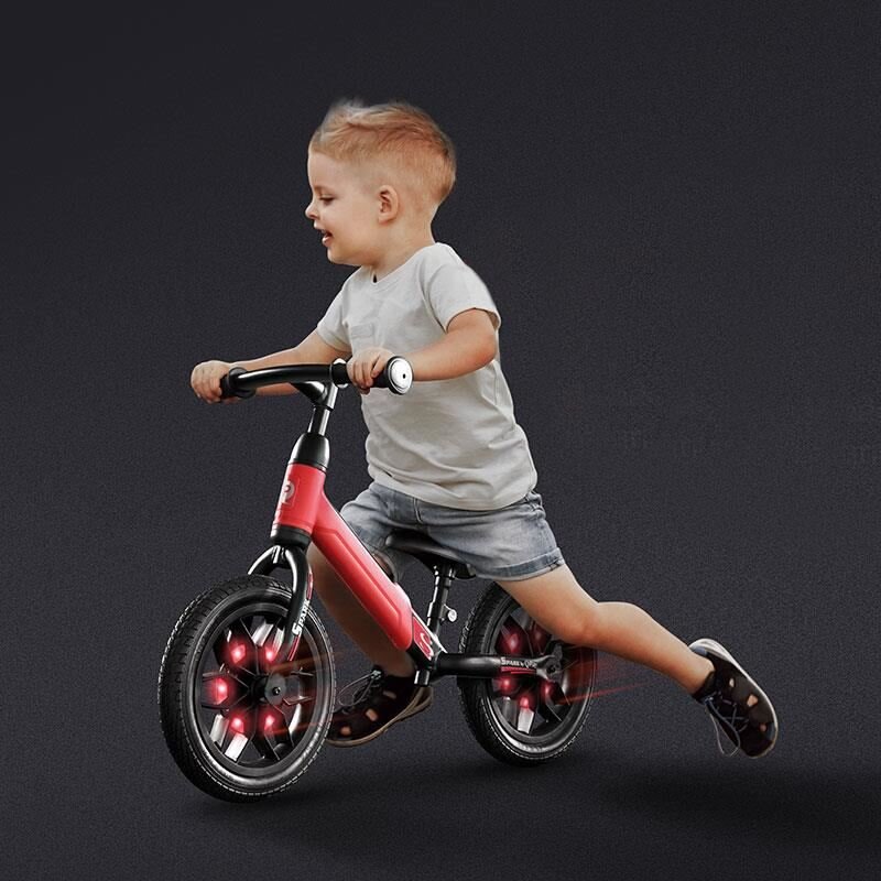 QPlay Bicicleta copii fara pedale Balance bike Spark Rosu 12 inch de la 3 ani pana la 30 kg iluminare LED la roti ghidon ajustabil cu mansoane anti-alunecare sa ajustabila pe inaltime roti de cauciuc