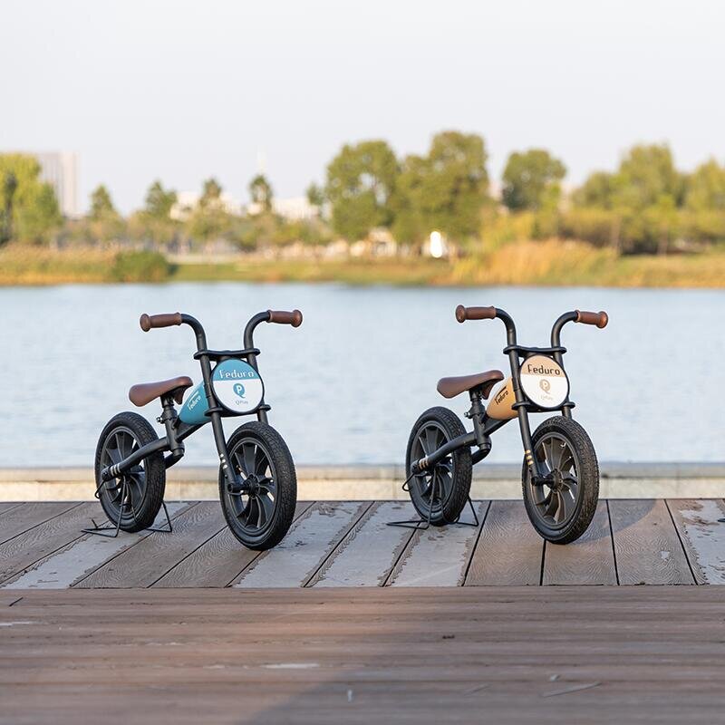QPlay Bicicleta fara pedale Feduro Albastru Balance bike roti 12 inch gonflabile sa ajustabila din piele ecologica varsta 3-6 ani