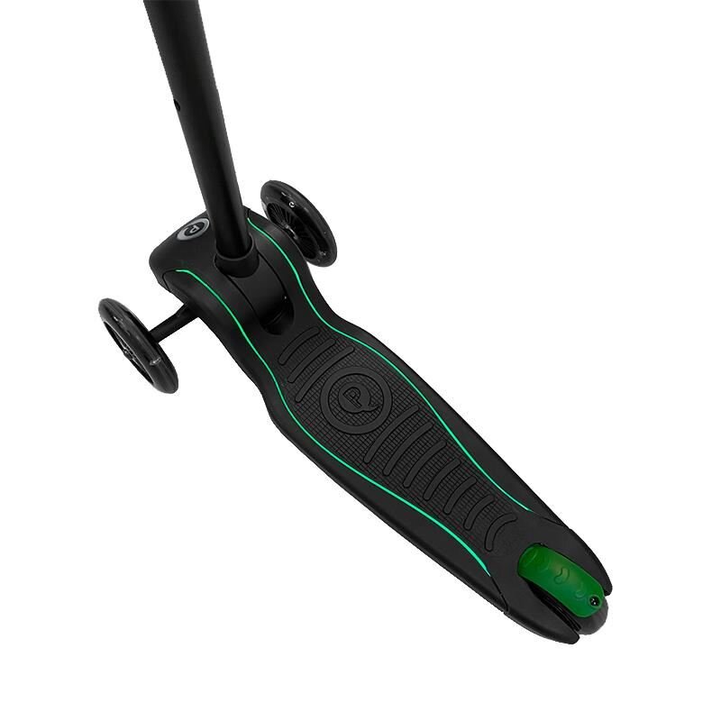 QPlay Trotineta Future verde 3 roti cu lumini LED pliabila ghidon reglabil platforma antialunecare greutate suportata 50 kg