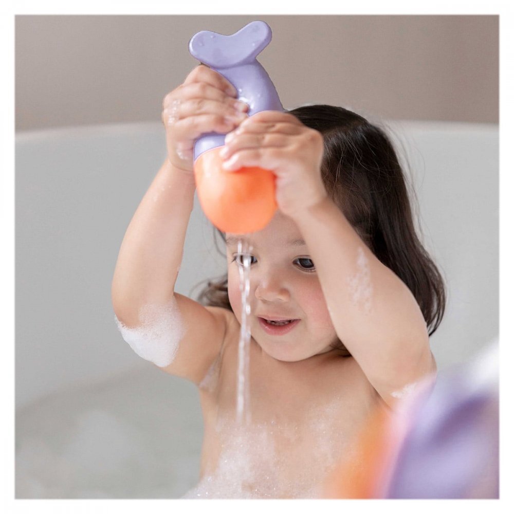 Quut Toys Jucarie stropitoare de baie din silicon Balena Squeezi