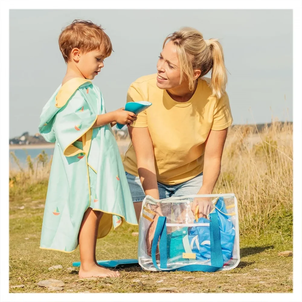 Quut Toys Kit complet albastru pentru plaja si nisip