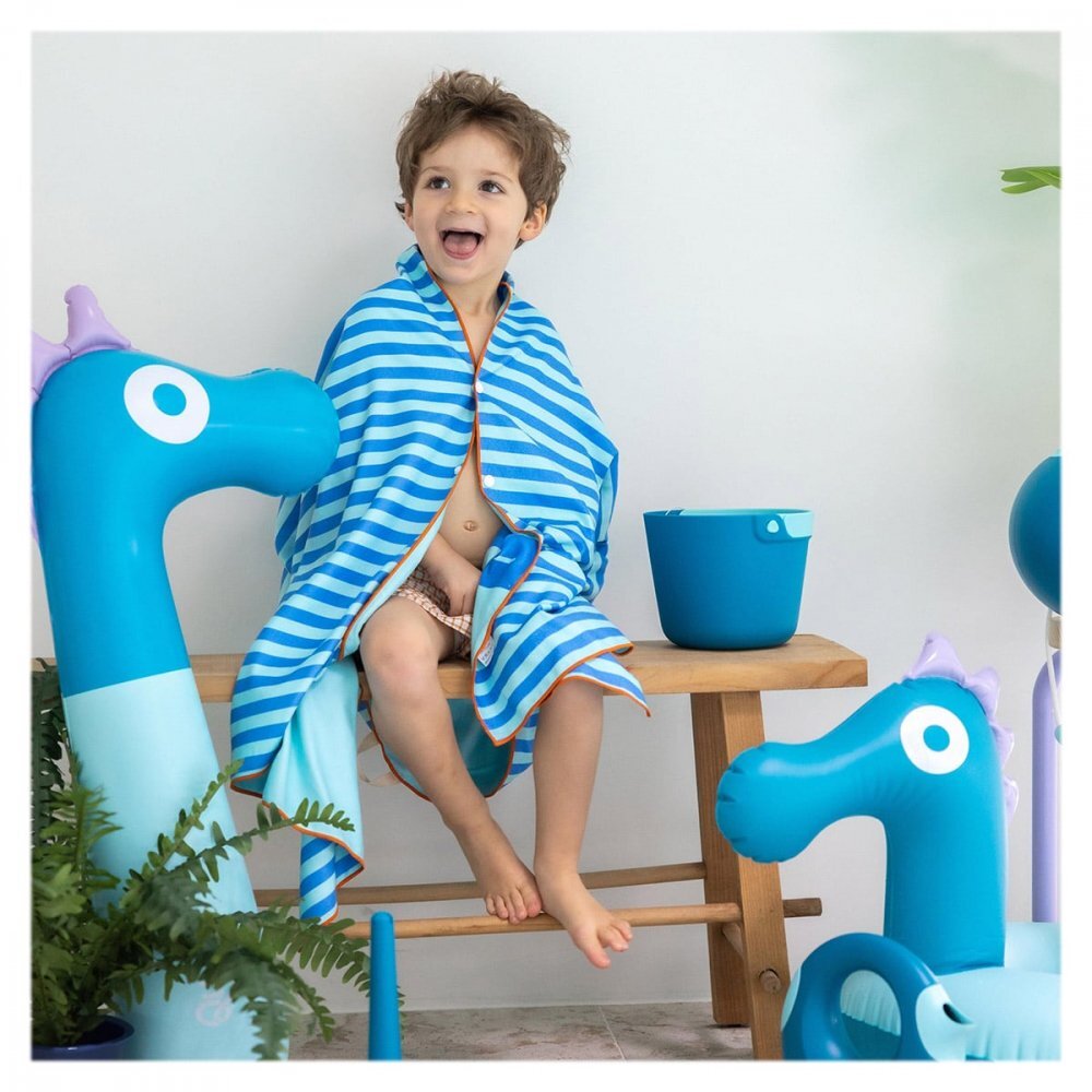 Quut Toys Prosop de plaja cu traseu auto 140 x 70 cm