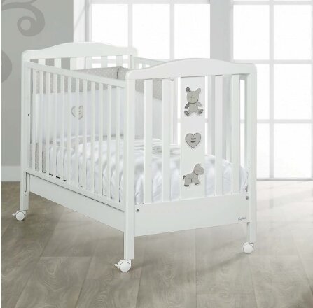 Raffaello Design Made in Italy Patut bebe din lemn masiv cu sertar roti laterale culisabile si inaltime reglabila a saltelei Tuo 127x63 cm