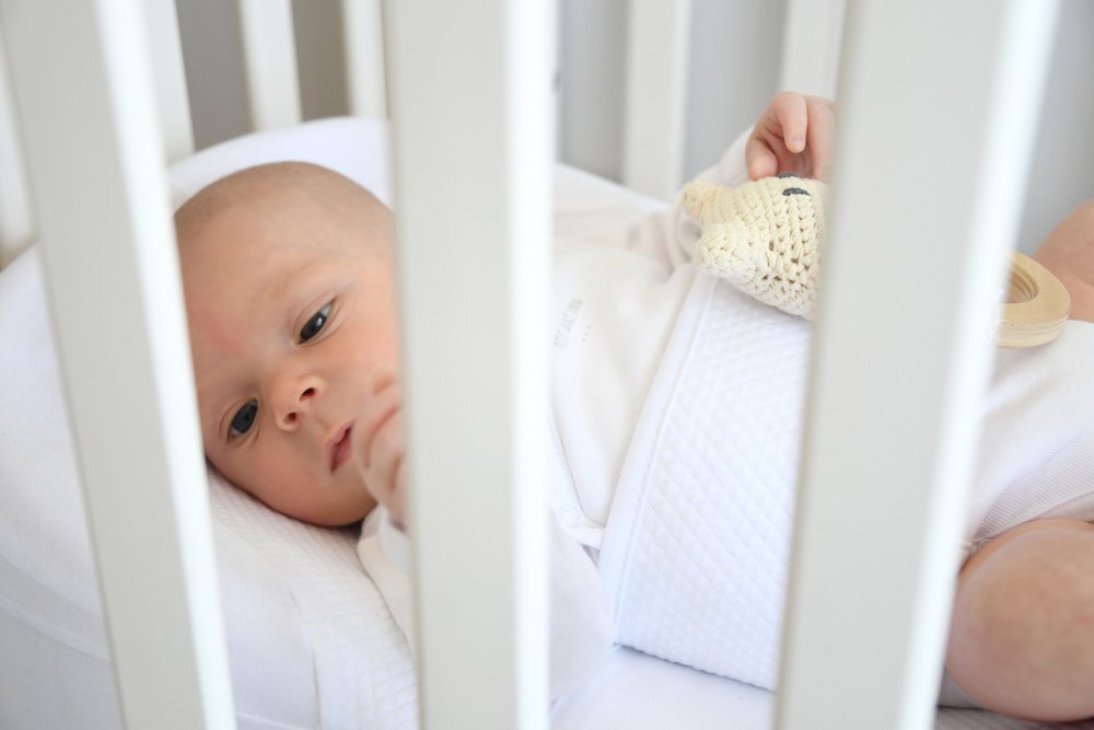 Red Castle Baby nest ergonomic Cocoonababy Flori de bumbac